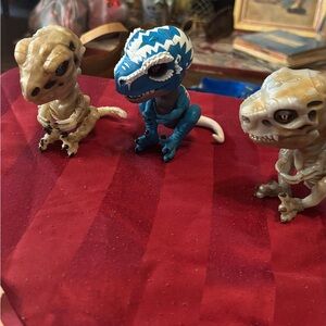 Jarassic world raptor set